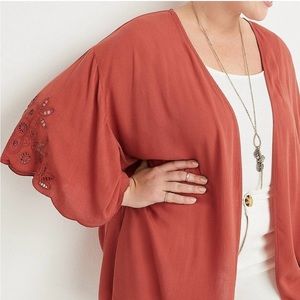 New Maurice’s Crochet Sleeve Kimono Small